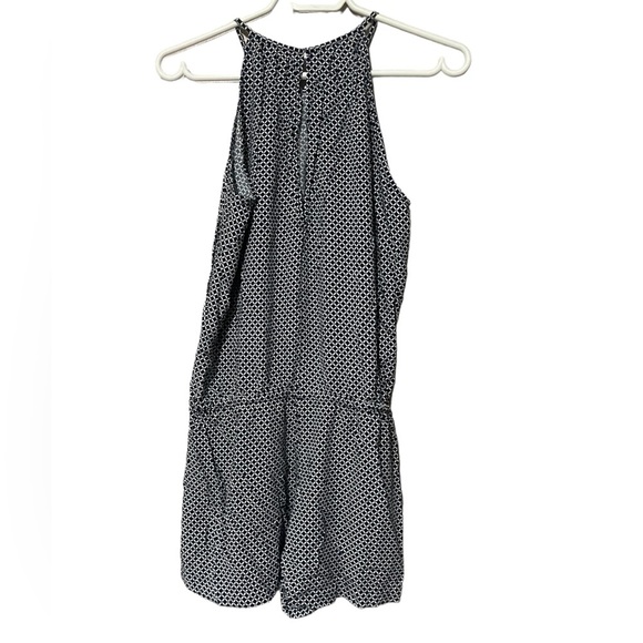 Gap Romper - Picture 4 of 7